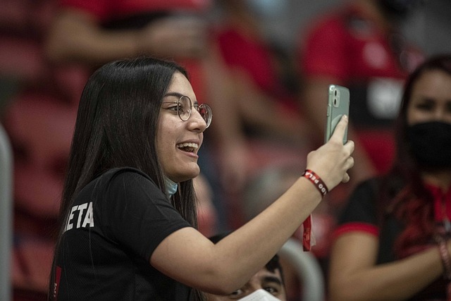 来了与世界 来了与世界